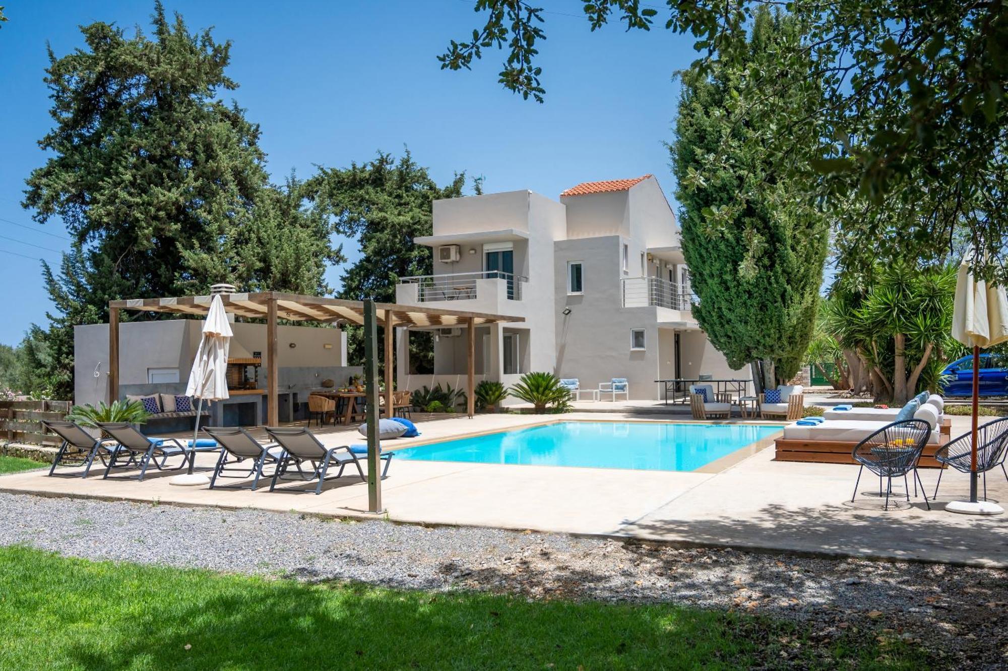 Villa Ellie - Heated Pool, Playground, Garden & Bbq! Vederoi Exterior foto