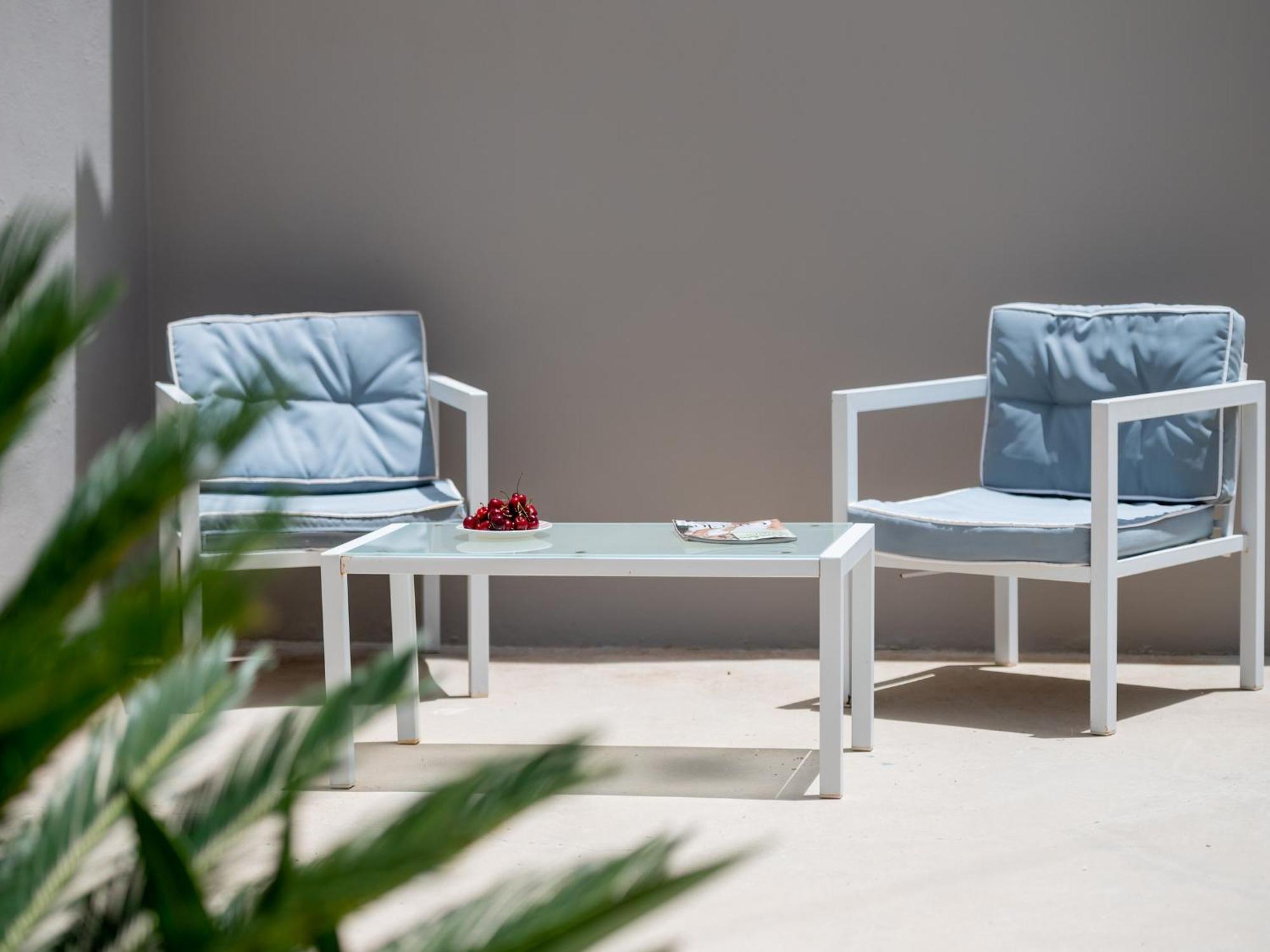 Villa Ellie - Heated Pool, Playground, Garden & Bbq! Vederoi Exterior foto